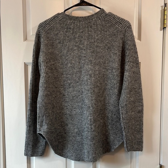 LOFT Chunky Knit Ribbed Wool Blend Gray Sweater w/ Rounded Hem - Size Small - Picture 9 of 13